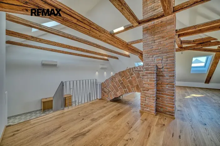 Pronájem atypického bytu, Kutná Hora, Kollárova, 123 m2