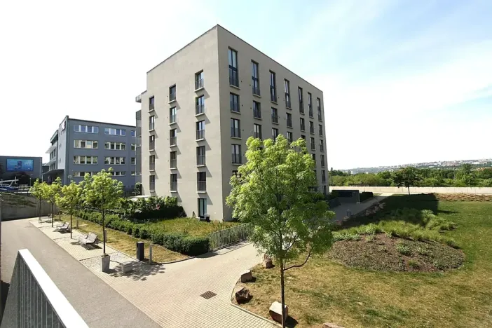 Pronájem bytu 2+kk, Praha - Libeň, Novovysočanská, 55 m2