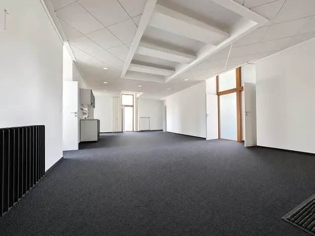 Pronájem obchodního prostoru, Brno, Šujanovo náměstí, 95 m2