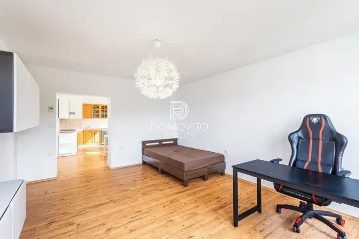 Prodej bytu 3+1, Kosmonosy, Debřská, 76 m2