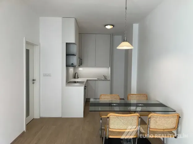 Pronájem bytu 2+kk, Zlín, Ševcovská, 61 m2