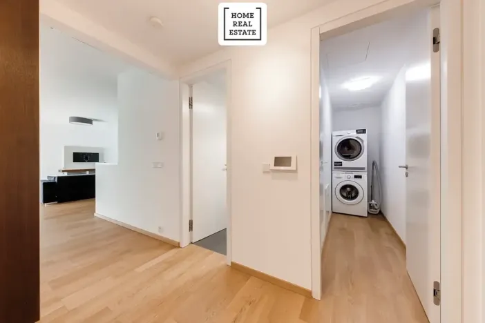Pronájem bytu 2+kk, Praha - Smíchov, Kobrova, 100 m2