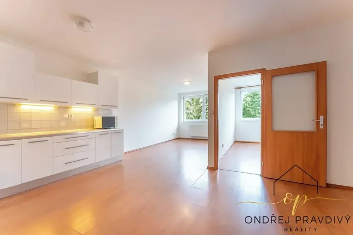 Prodej bytu 2+kk, Praha - Prosek, Mimoňská, 60 m2