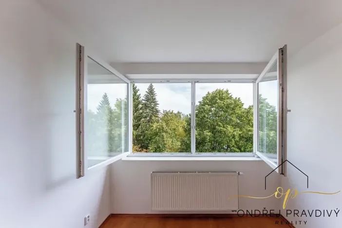 Prodej bytu 2+kk, Praha - Prosek, Mimoňská, 60 m2