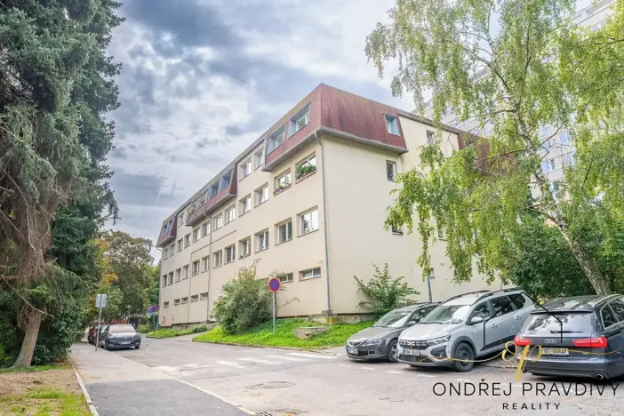 Prodej bytu 2+kk, Praha - Prosek, Mimoňská, 60 m2