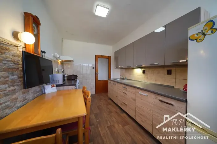 Prodej rodinného domu, Bělušice, 200 m2