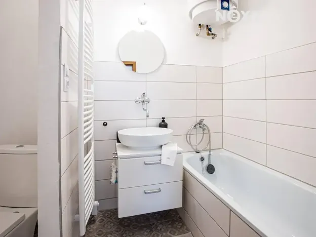 Pronájem bytu 2+1, Jindřichův Hradec, nám. Míru, 100 m2
