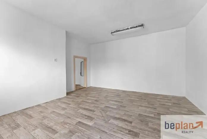 Prodej obchodního prostoru, Varnsdorf, Dvořákova, 7660 m2