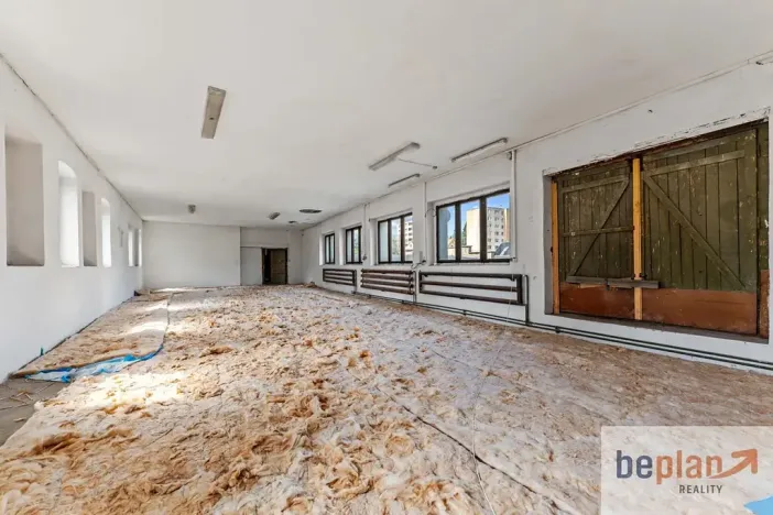 Prodej obchodního prostoru, Varnsdorf, Dvořákova, 7660 m2