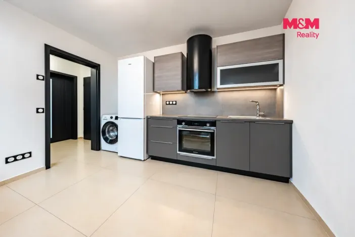 Prodej bytu 2+kk, Kovanice, 30 m2