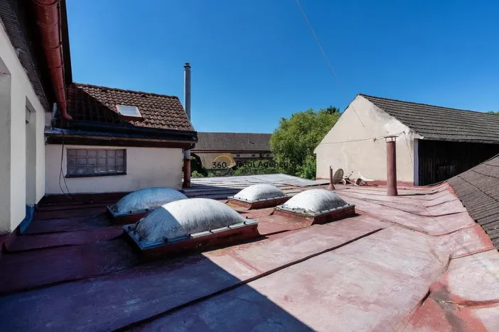 Prodej obchodního prostoru, Kamenice nad Lipou, Masarykova, 390 m2