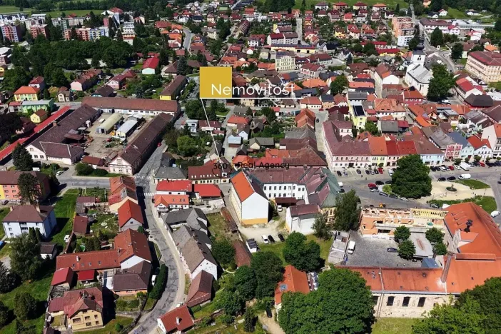 Prodej obchodního prostoru, Kamenice nad Lipou, Masarykova, 390 m2