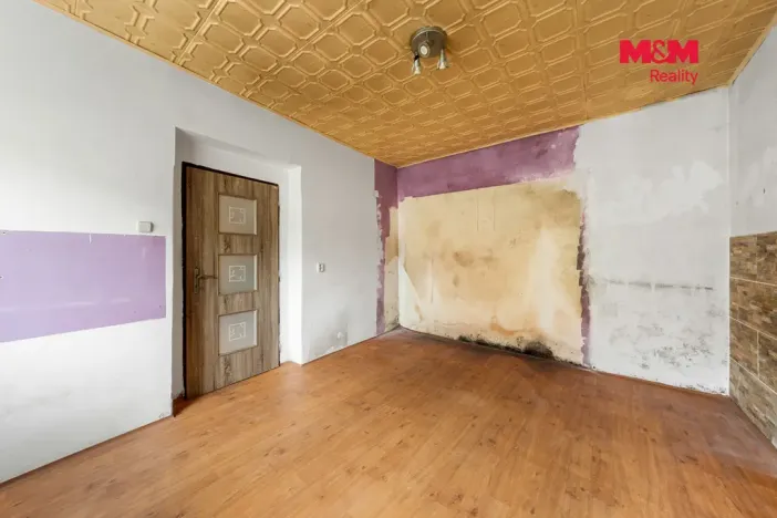 Prodej bytu 1+1, Povrly, Školní, 43 m2