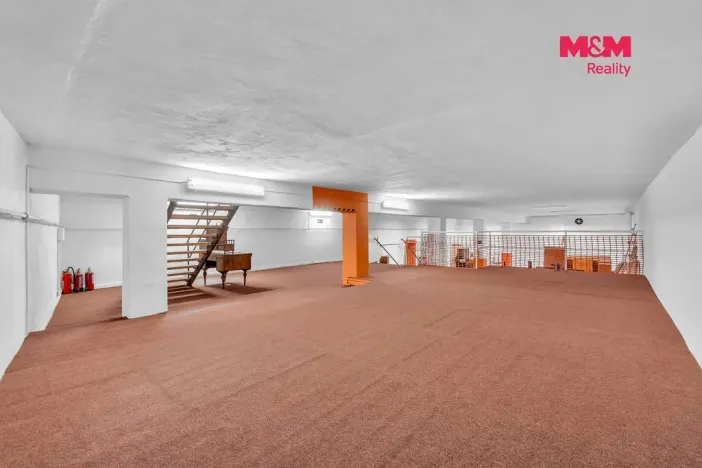 Prodej obchodního prostoru, Bystřice nad Pernštejnem, Zahradní, 498 m2