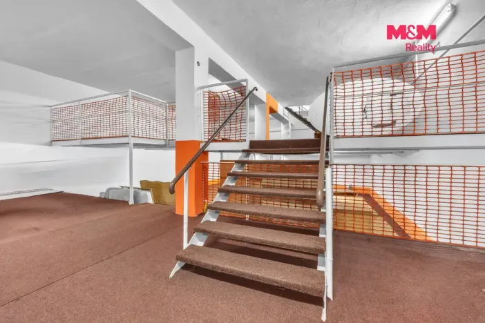 Prodej obchodního prostoru, Bystřice nad Pernštejnem, Zahradní, 498 m2