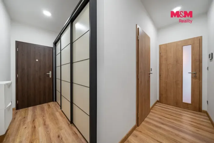 Prodej bytu 2+kk, Karlovy Vary - Rybáře, Sedlecká, 68 m2