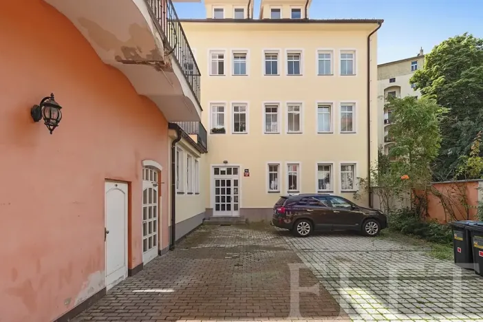 Pronájem bytu 1+kk, Praha - Nusle, Slavojova, 34 m2