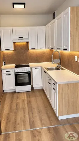 Pronájem bytu 2+kk, Praha - Kobylisy, Bojasova, 45 m2