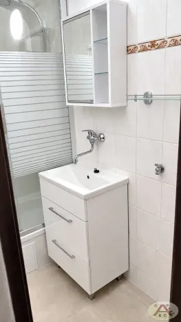 Pronájem bytu 2+kk, Praha - Kobylisy, Bojasova, 45 m2