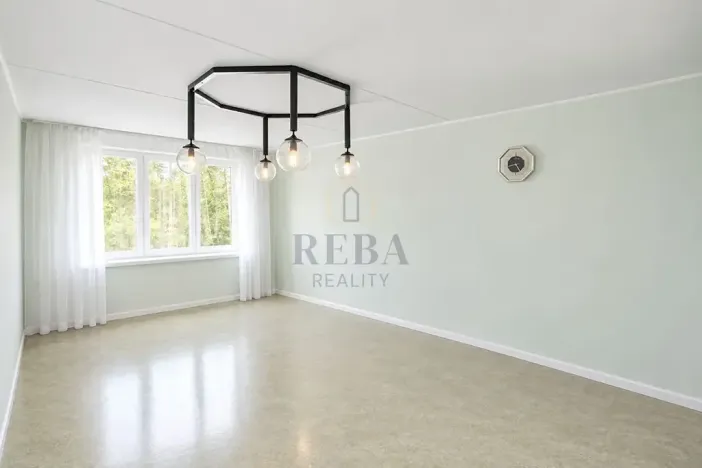 Prodej bytu 3+1, Karlovy Vary, Úvalská, 83 m2