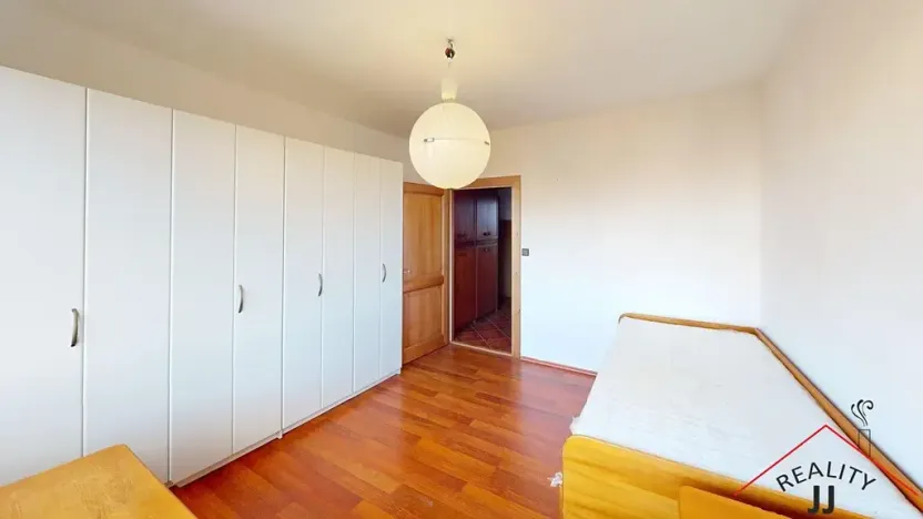 Prodej bytu 3+1, Praha - Troja, Mazurská, 74 m2