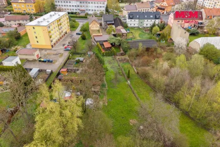 Prodej zahrady, Hostomice, Školní náměstí, 1050 m2