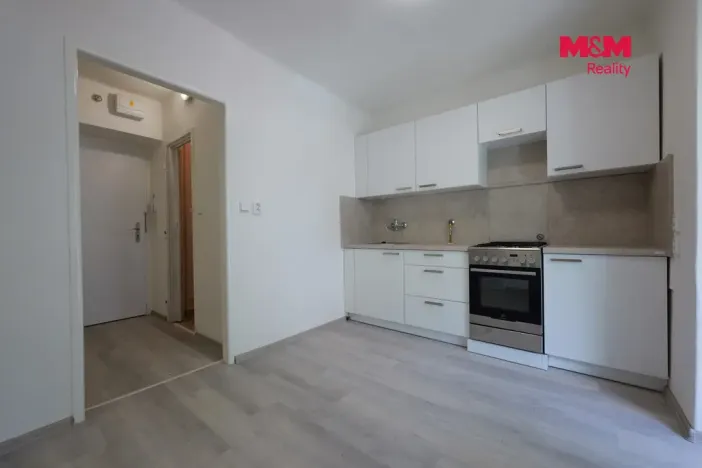 Pronájem bytu 1+1, Prostějov, Šárka, 29 m2