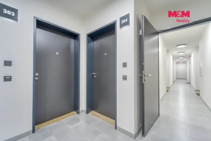 Prodej bytu 1+kk, Praha - Prosek, Čakovická, 27 m2