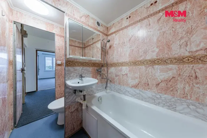 Prodej bytu 2+1, Hroznětín, Sídliště, 55 m2