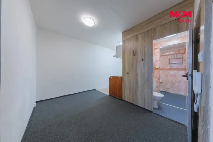 Prodej bytu 2+1, Hroznětín, Sídliště, 55 m2
