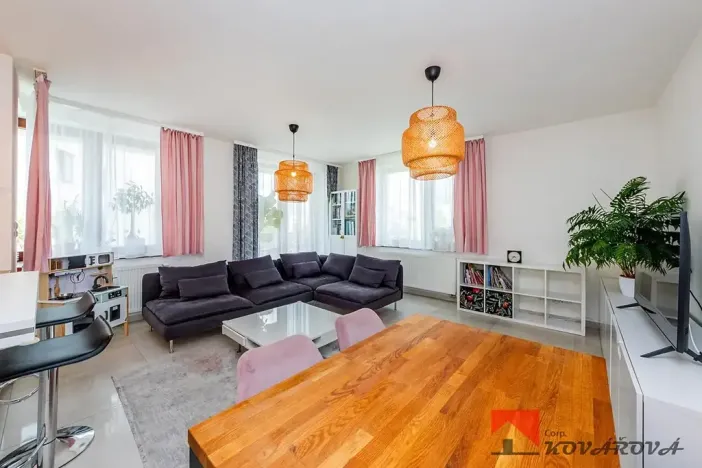 Prodej bytu 3+kk, Praha - Modřany, Provázkova, 95 m2