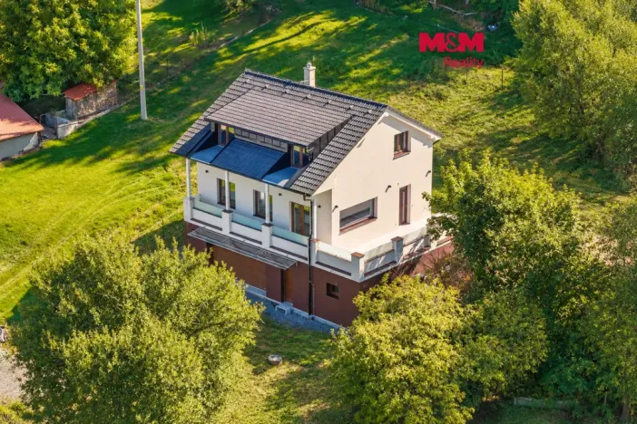 Prodej rodinného domu, Hradečno, 198 m2