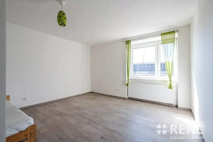 Pronájem bytu 1+1, Drnovice, 52 m2