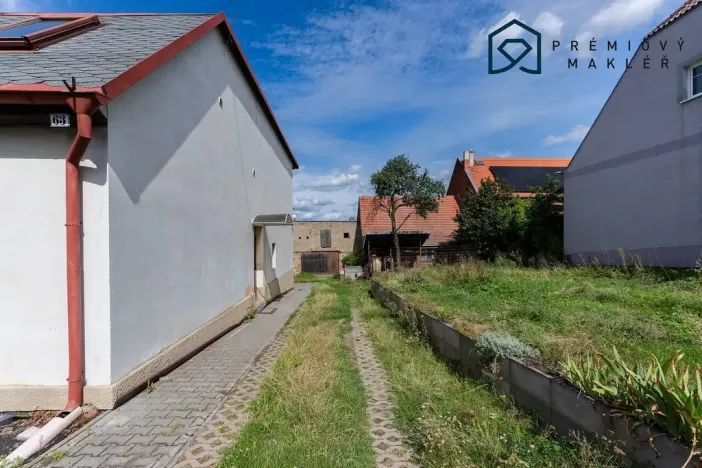 Prodej rodinného domu, Liběšice - Dobříčany, 200 m2