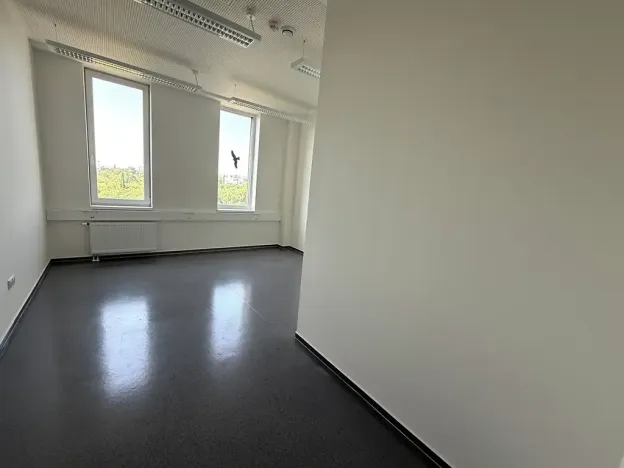 Pronájem kanceláře, Brno, Pražákova, 18 m2