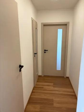 Pronájem bytu 2+kk, Praha - Kobylisy, Taussigova, 60 m2