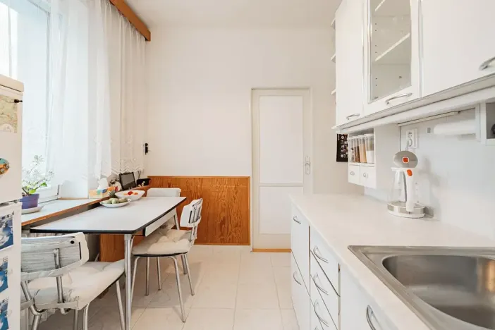 Prodej bytu 2+1, Praha - Břevnov, Plojharova, 56 m2
