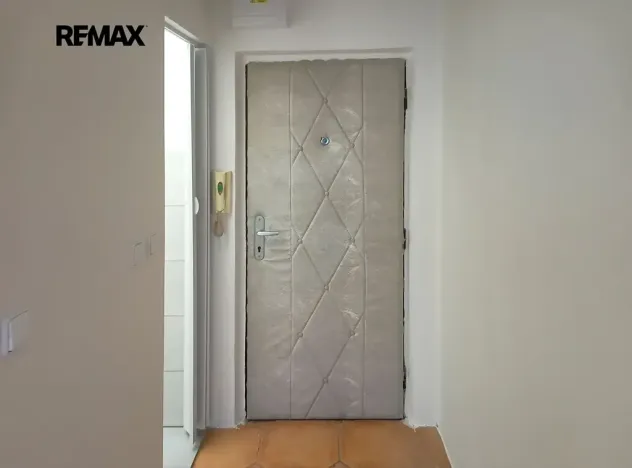 Pronájem bytu 1+kk, Lubná, 19 m2