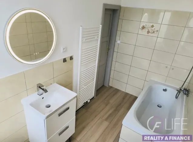 Pronájem bytu 2+1, Roztoky u Jilemnice, 63 m2