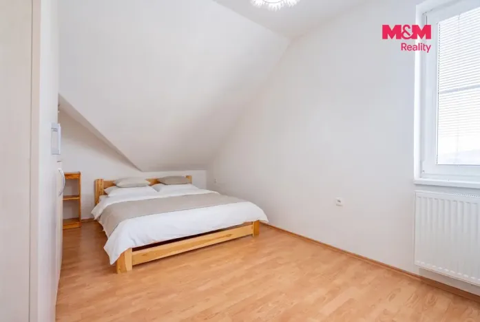 Prodej bytu 3+kk, Malonty, 65 m2