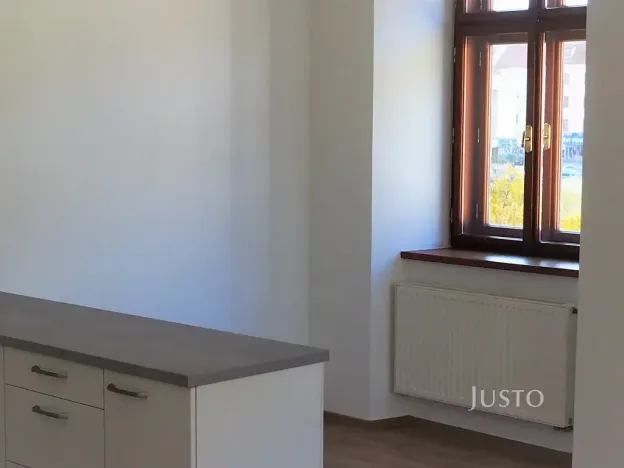 Pronájem bytu 2+kk, Písek, Velké náměstí, 92 m2