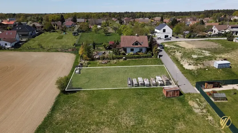 Prodej pozemku pro bydlení, Loučeň, 811 m2