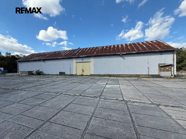 Pronájem skladu, Veleň, K Cihelně, 7000 m2