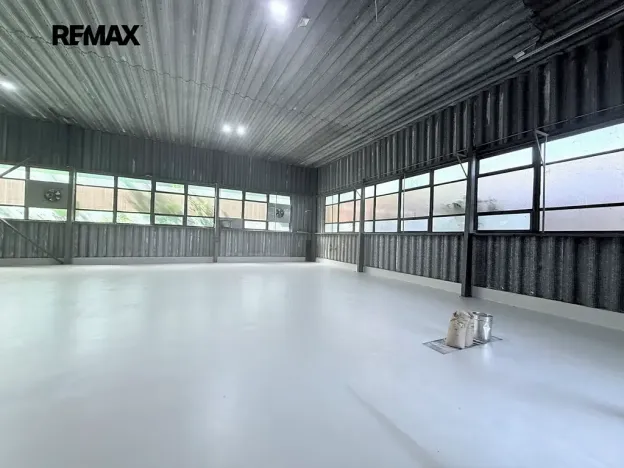 Pronájem skladu, Veleň, K Cihelně, 7000 m2