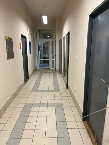 Pronájem kanceláře, Praha - Vysočany, Sokolovská, 16 m2