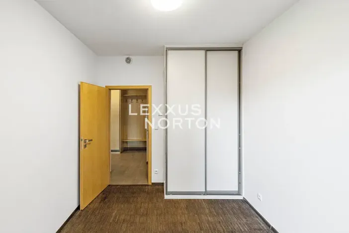 Pronájem bytu 2+kk, Praha - Uhříněves, V bytovkách, 54 m2