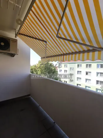 Pronájem bytu 1+1, Mokrá-Horákov, 35 m2