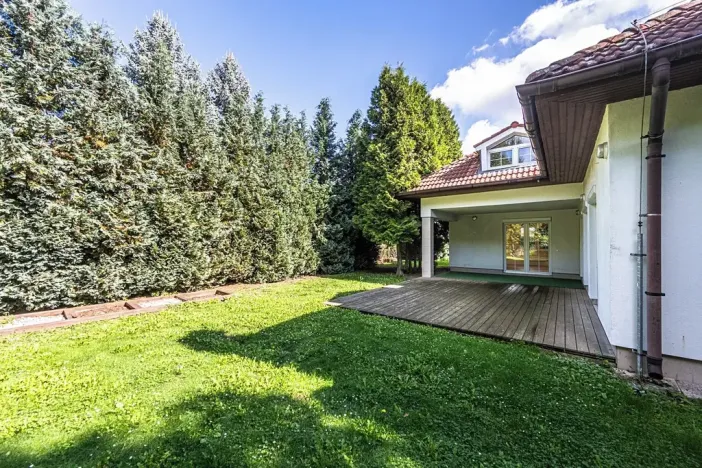 Prodej rodinného domu, Dolní Břežany, 270 m2