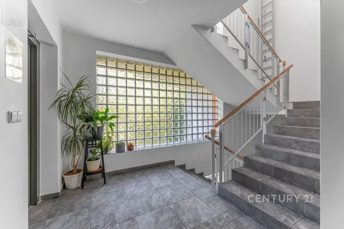 Pronájem bytu 3+kk, Praha - Krč, U krčského nádraží, 68 m2