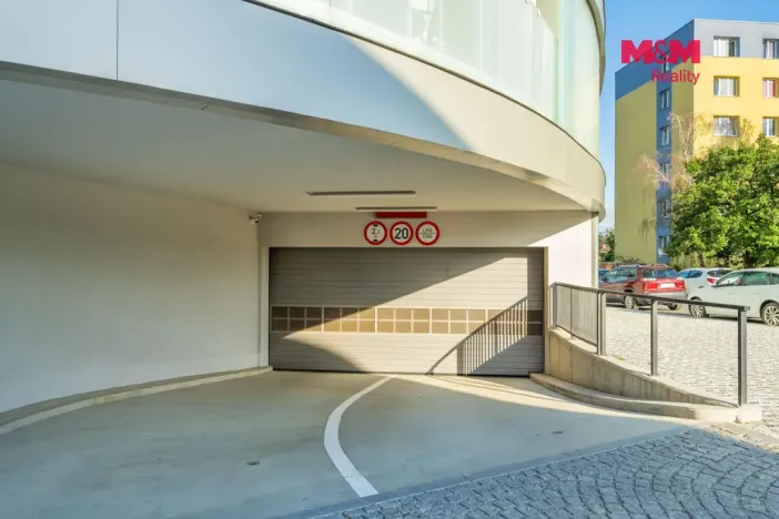 Pronájem bytu 1+kk, Praha - Michle, Hodonínská, 34 m2